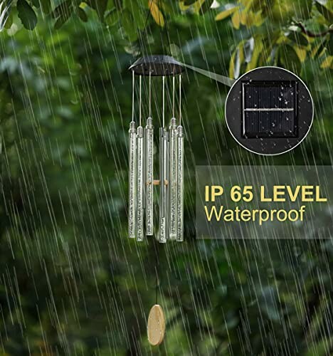 Solar-powered wind chimes in the rain, IP 65 waterproof